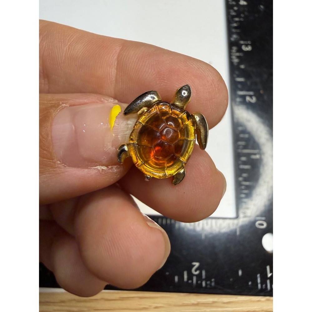 Gold Tone Amber Resin Turtle Lapel Pin Sea Turtle Animal Brooch Tie Tack